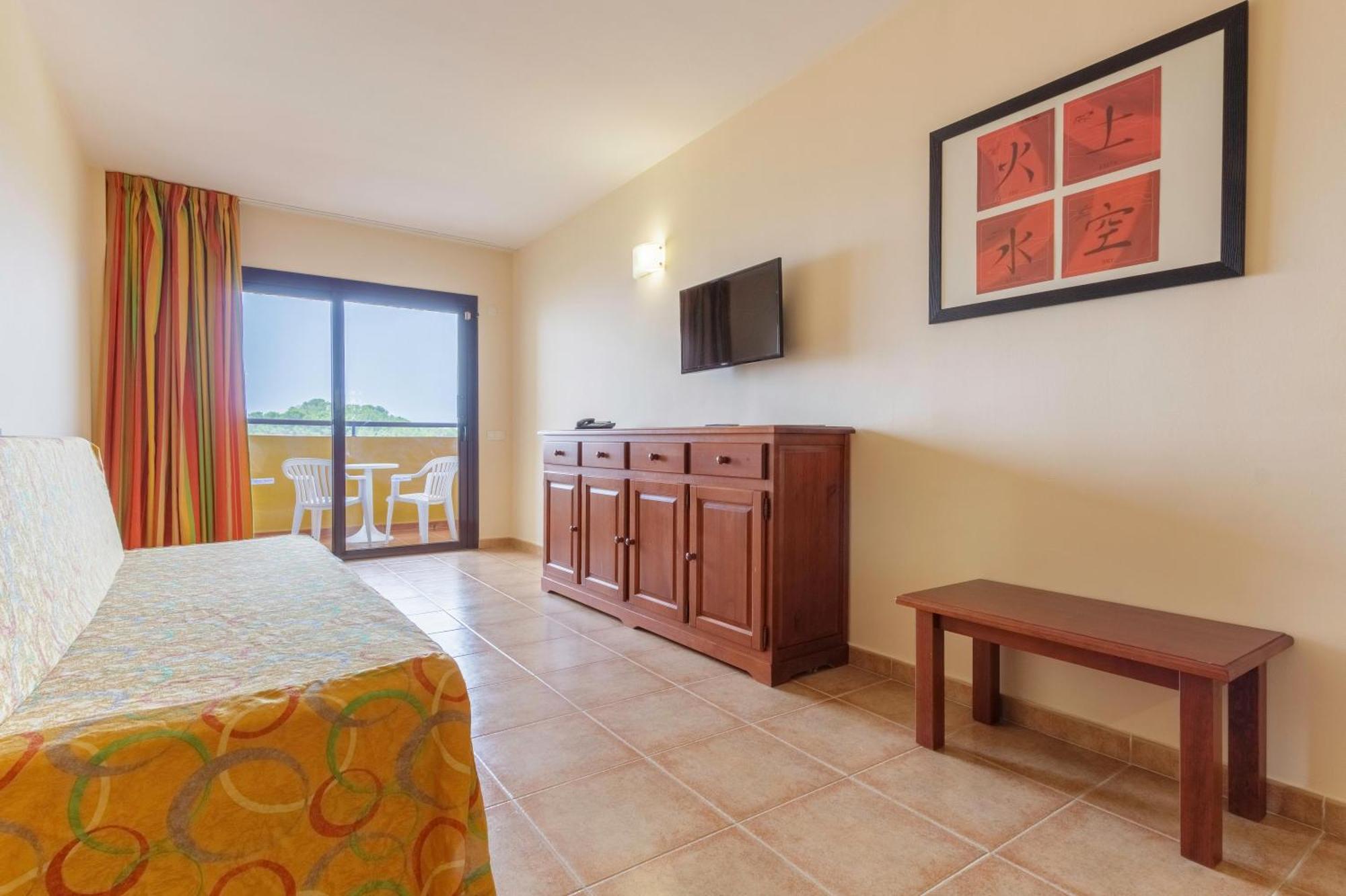Apartahotel Alcazar La Herradura (Granada)