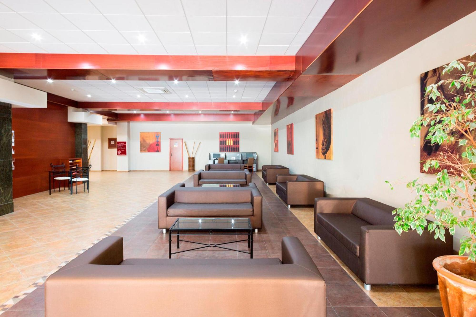 Apartahotel Alcazar *